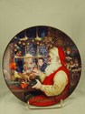 Avon Christmas Plate, 1996 - Santa's Loving Touch